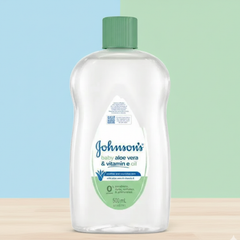 Aloe Vera & Vitamin E Gentle Mild Soothing Moisturising Baby Oil 500Ml - Johnson'S